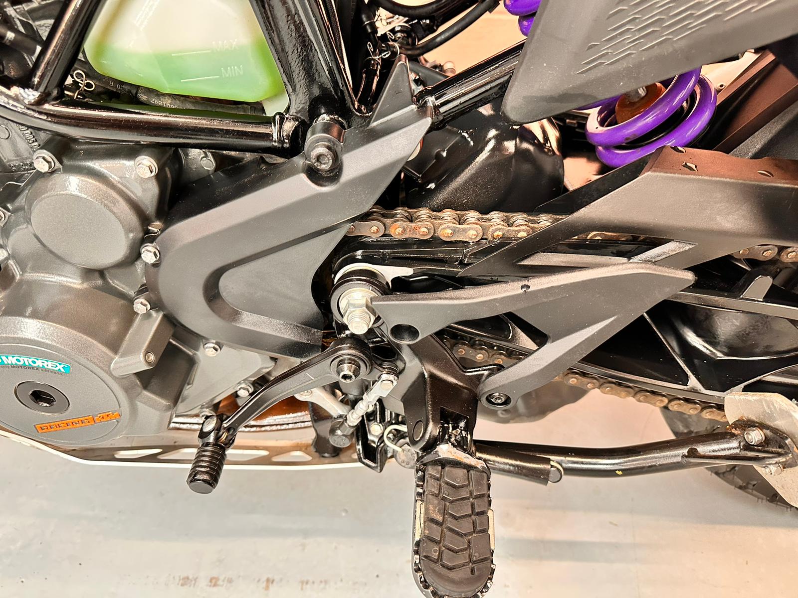 390 Adventure (373 cc) 2020